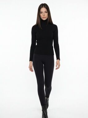 Lululemon Black High-Rise Leggings - Size 2 - Good